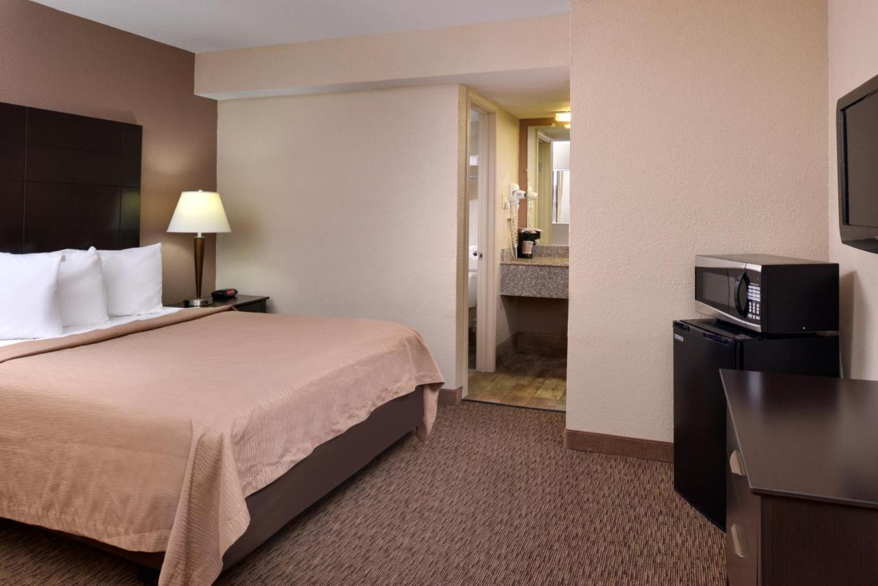 Airport Inn Недерленд Экстерьер фото